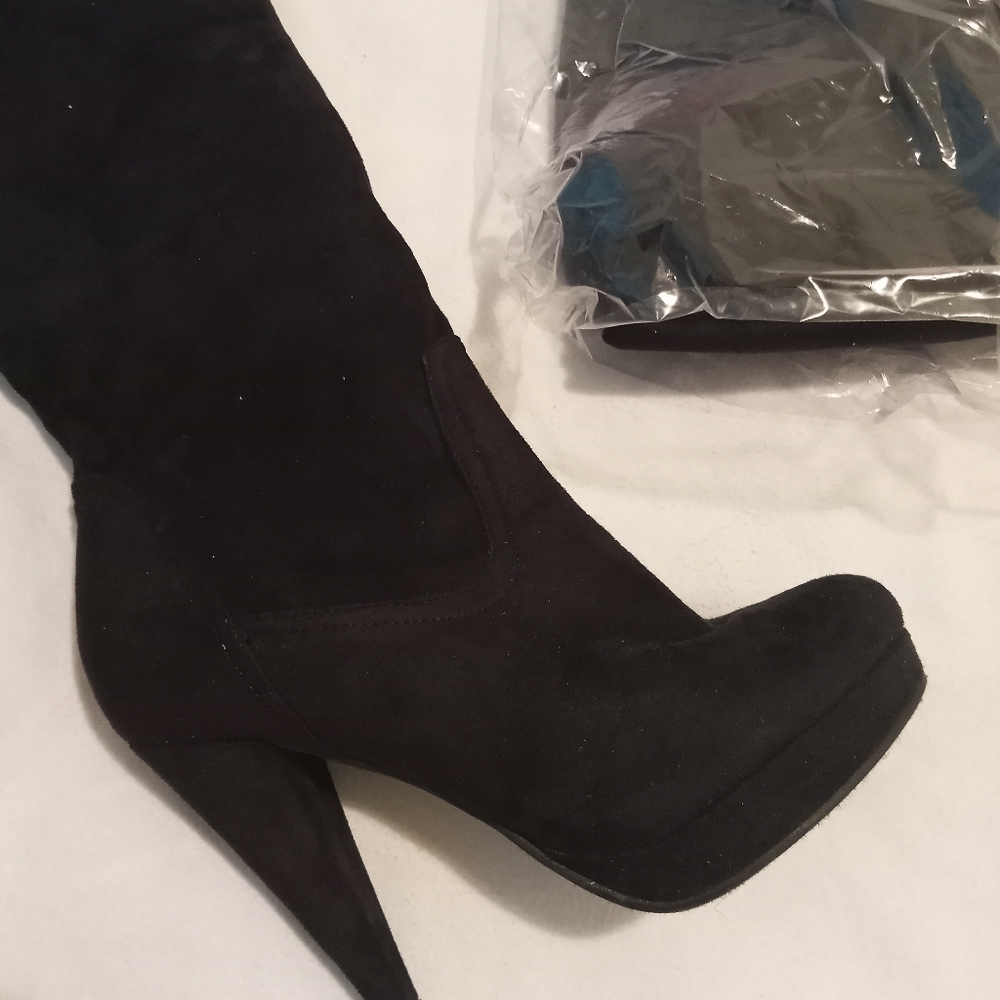 Black, suede, US size 8, thigh-high, heeled, winter boots